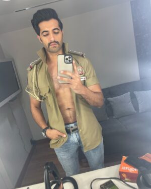 Akshay Oberoi Instagram - 🎬 Sometimes films and characters you pour your soul into don’t even see the light of day. But hey, that’s why we have Instagram, right? At least there’s *some* proof they existed! 😅 

#ActingLife #Unreleased #MayNever #SocialMedia #FTW #IamACop #Police