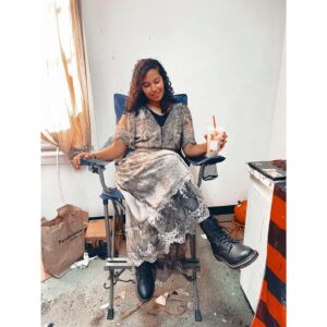 Alana Monteiro Instagram - Reporting live from Salem 🧙🏽‍♀️🔮