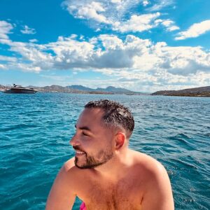 Alban Bartoli Instagram - Cache, à l’eau.