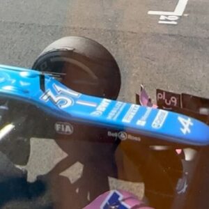 Alban Lenoir Instagram - @gp_explorer c’était fou!
@alpinef1team 🙏🏼 @xsqueezie 🔥
@estebanocon ❤️