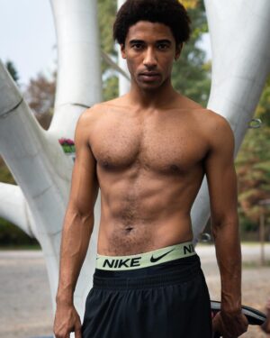 Alberto Boubakar Malanchino Instagram - My training wouldn't be the same without my @nike Underwear comfortable collection. 
#nikeunderwear #teamnike #ad 
@kingattitude_it 

@whynotmodels 🖤