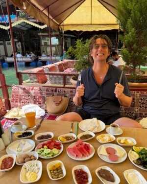 Albin Lee Meldau Instagram - Albin Eats: Turkey edition part II out now! 🍉