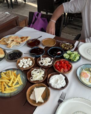 Albin Lee Meldau Instagram - Latest episode of Albin Eats: Turkey edition — out now!