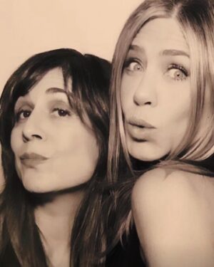 Aleen Keshishian Instagram - Happy birthday to the beautiful, kind, generous, talented, hilarious @jenniferaniston! 🩷 u so so much!