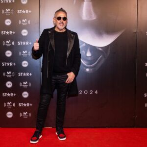 Alejandro Lerner Instagram - Siempre muy honrado de ser parte! Gracias @premiosgardel 

Ayer a pesar del cansancio de la gira fuimos a acompañar a nuestro universo de artistas de todas las generaciones
Gracias por una noche magica, explosion de talentos

Prensa 
@caromaldonado_press