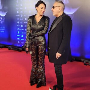 Alejandro Lerner Instagram - Siempre muy honrado de ser parte! Gracias @premiosgardel 

Ayer a pesar del cansancio de la gira fuimos a acompañar a nuestro universo de artistas de todas las generaciones
Gracias por una noche magica, explosion de talentos

Prensa 
@caromaldonado_press