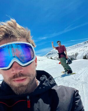 Aleksandr Kuznetsov Instagram - Ilko
🔌