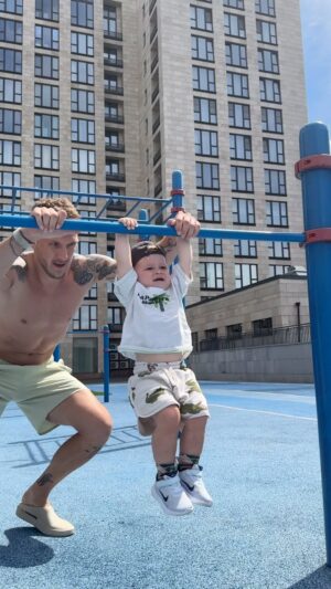 Aleksandr Tarasov Instagram - Каждый день приучаем Иван Александровича к спорту! 💪🏼