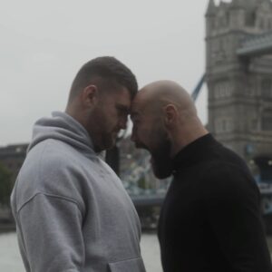 Alen Babic Instagram - Tower Bridge Face Off 👀 

@johnnyfisher1 & @alenthesavagebabic meet in the Capital to start fight week ⚔️ 

The Romford Bull and The Savage go to war this Saturday 🍿 

#FisherBabic #Boxing #Bosh 

----------------------------------------------------
Follow @matchroomboxing for exclusive content 👊
----------------------------------------------------