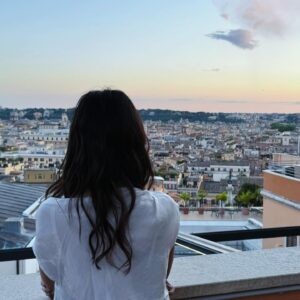 Alessandra Mastronardi Instagram - Felice è chi sa amare.
