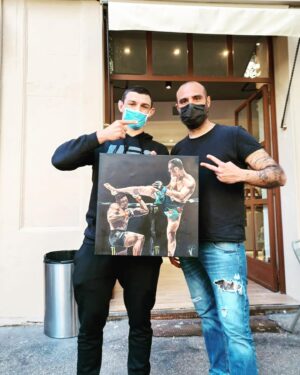 Alessio Di Chirico Instagram - Regalo stupendo @83vlr ❤️ Grazie mille!!