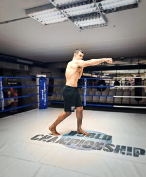Alessio Di Chirico Instagram - Back to work #ufc #mma #mmafighter #training #gym #fight