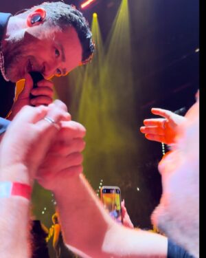 Alex Brooker Instagram - Find someone who looks at you the way @justintimberlake looks at me. Genuinely one of the greatest moments of my life.