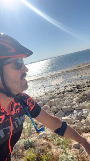 Álex O'Dogherty Instagram - UN PASEÍTO POR CÁDIZ. Un pequeño resumen de mi rutita de ayer así, cortita, resumida, insignificante como gusta ahora. ¿Os gusta la versión que hemos hecho?