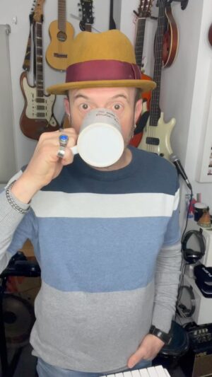 Álex O'Dogherty Instagram - Mejor solo que con mala leche ¿no?
