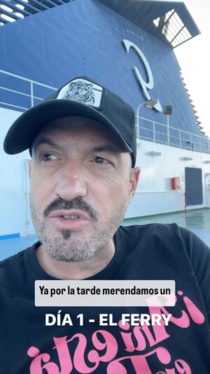 Álex O'Dogherty Instagram - DÍA 1 - EL FERRY - Comienza nuestro 4 viaje en Furgo. Esta vez nos vamos al sur de Italia. Hemos leído vuestras recomendaciones y vamos a ver cómo las incluimos. De momento aquí tenéis un resumen del primer día en Ferry. 24 horas desde Barcelona a Civitavecchia. Hoy toca Roma, visita fugaz porque ya la conocemos. Si hay algún lugar imprescindible y desconocido, nos contáis. ¡Seguimos!