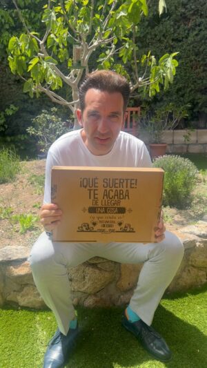 Álex O'Dogherty Instagram - Me acaba de llegar el nuevo trabajo de @alexodogherty y como siempre es una maravilla musical. Soy fan de Alex desde hace mucho tiempo y disfruto de su madurez y del nivel que ha alcanzado como músico e intérprete. Haced lo mismo. Flipareis.