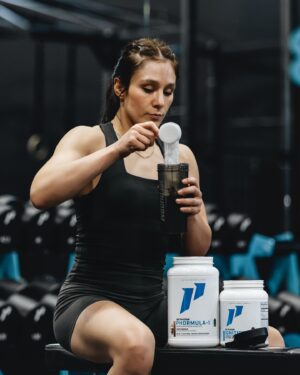 Alexa Grasso Instagram - With discipline NOTHING CAN STOP YOU 💙✨🦾

46 days #dearhardwork #iam1stphorm