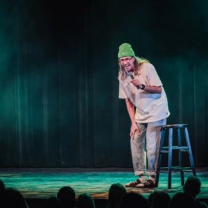 Alexandre Barrette Instagram - Merci beaucoup à tous ceux qui ont assisté aux 4 soirées du Cabaret BleuFeu à l’Impérial Bell de Québec. 

Un immense merci aux artistes, de gros coups de cœur personnels, qui ont accepté de venir faire un tour sur ma soirée ! 

Merci @bleufeu_ @imperialbellqc @zeromusique @genevievehd @korinecote @marylenegendron @annesarahcharbonneau @samuel.vigneault.58 @cstevebiko @nathan_meilleur @marianacherie @jess.chartrand @simondelisle @billytellier @kingmelrose @mathduff @monadegrenoble @magali.saintvincent

Maintenant, quelle est la suite ?

D’autres soirées du genre à Québec ? 

Des soirées similaires à Montréal ?
 
La sortie de mon 4e one-man-show ???

À suivre… 😉 

Crédit photo : @carbophotographe