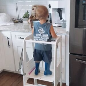 Alexandria DeBerry Instagram - trying to ignore the fact he will be 2 in 2 months 🥹 wishing we could bottle him up at this age forever! pure joy with a side of killer dance moves 🪩 #beauxdiesel #22months