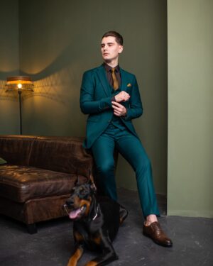 Alexey Ovsyannikov Instagram - От разнообразия ассортимента в Code Men разбегаются глаза...

Первая мысль которая приходит в голову нашим клиентам: «как же выбрать, тут так много всего», но к счастью у нас есть профессиональные стилисты, которые знают все тонкости подбора костюма и вам не придется мерить 1 000 моделей😁

Так же помимо костюма вам обязательно подберут все необходимые аксессуары, для полного образа😎

************************************************
✔️Не покупай костюм, не побывав у нас!
✔️Более: 500 кв.м. пространства
✔️Более: 1000 костюмов в наличии
✔️Более: 3000 аксессуаров
✔️Цены : от 13 000₽ до 35 000₽
✔️Бесплатный образ под ключ от стилиста
✔️Размерный ряд от 44 до 78
✔️АКЦИИ , СКИДКИ , РАССРОЧКА
✔️ Весь ассортимент: https://code-men.ru/

#мужскаяодеждавсамаре#мужскиекостюмытольятти#мужскиекостюмысамара#мужскиекостюмывсамаре#свадебныйкостюмсамара#свадебныйкостюмвсамаре#мужскойкостюмсамара#мужскойкостюмвсамаре#костюмысамара#костюмывсамаре