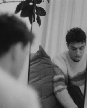 Alexey Zlovedov Instagram - small story on film is always brighter, even if it's black and white
@kunda @alenisshe