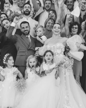 Alexia Mori Instagram - 1 AN DE NOTRE MARIAGE RELIGIEUX ❤️
1. La découpe de la pièce montée 
2. Les larmes de crocodile (j’aurai pas pensé)
3. « dans les épreuves, dans la santé et dans la maladie » ces mots m’ont tué !
4. Ma glue ❤️
5. Big up à la vierge
6. Bonheur & roses 🌹 
7. « À 3 on dit caca »
8. Séance couple
9. Notre mur de fleurs fraîches 😍
10. Je vous aime !! merci ❤️
