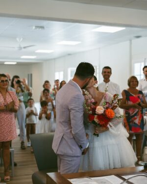 Alexia Mori Instagram - Noce de coton ✨💖
1 an de mariage aujourd’hui ça passe si vite mais à la fois j’ai l’impression que c’était il y a une éternité.. 
je nous souhaite tellement de chose… tu sais tout ❤️