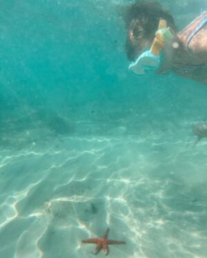 Alexia Mori Instagram - Matinée paddle ! 🐠☀️🌊 Meilleure achat de l’été on adore ça ! Les enfants aussi adorent d’ailleurs ☺️
Vous aimez ça ? Vous en avez déjà fait ??