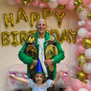 Ali Al-Qaisi Instagram - Selma Ali, Happy birthday my beautiful girl ❤️
العمر كلو حبيبتي و إن شاء الله أشوفك في أعلى المراتب يارب، مافي كلمات توصف شو الي في قلبي و عقلي و لساني، الله يقدرنى و أسعدك طول عمرك ❤️