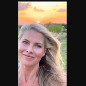 Ali Larter Instagram - That’s a wrap on Landman! This has been one of the most rewarding jobs of my life. I feel so lucky to have worked with this stellar cast and crew… Just the best of the best. Heart is full. ❤️