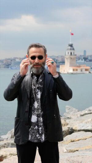 Ali Nuri Türkoğlu Instagram - Bu yıl da “İyiliğe Kurban Olsun”…

Kurban yakınlaşmak ve paylaşmak demektir. 
Kardeşlerimizle paylaşalım, Kalpleri yakınlaştıralım. 

Gelin Kurbanınızı mazlum coğrafyalara el birliğiyle ulaştıralım. 

@tutelimidernegi 

ℹ️ Bilgi ve Bağış için ⬇️

📞 0532 056 74 43

🌐 www.tutelimitr.com

#yardım #insaniyardım #türkiye #humaneaid #işbirliği #istanbul #world #human #turkey #istanbul #isviçre #switzerland #izmir #ankara #eskişehir #sivas #kurbanbayramı #kurbanınıpaylaş 
#tutelimidernegi #tutelimitr #africa #qurban #kurban #kurban2024 #i̇yiliğekurbanolsun #afrika
