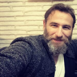 Ali Nuri Türkoğlu Instagram - derler ki;
derler efendim derler...

#derler 
#derlerdederler