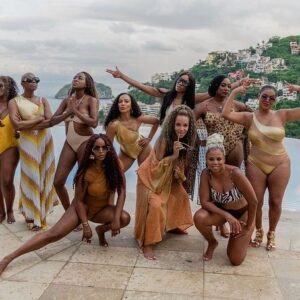 Alicia Garza Instagram - July was definitely one for the books— good music, good friends, beautiful sunsets, love and lots of laughter … between being sunkissed, kissed by a sea lion and surrounded by the dopest humans, I’d say my July was excellent. So grateful too for #Machetechella24 — we take time for each other, support each other and allow each other to BE. We allow joy to be present between us, amongst us, and for one another. That’s priceless. Love you sisters to the moon!