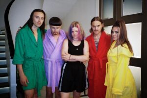 Alina Pyazok Instagram - collaboration internationale @olivertree @littlebigband @tommycashworld 🇺🇸🇷🇺🇪🇪 ссылка в био. 📸 @3.14f