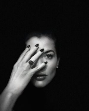Alinne Moraes Instagram - Auto retrato #selfie #autorretrato
