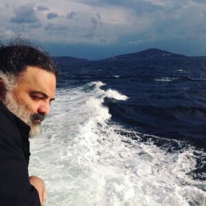 Alireza Assar Instagram - گر بريزى بحر را در كوزه اى
چند گنجد؟قسمت يك روزه اى