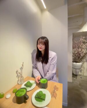 Alisa Sakamaki Instagram - だ〜〜いすきなお友達と、お仕事後にハピハピデートしてきました☺️✨
幸せでした🐜🐜🐜

頑張ってる人が近くにいると、私も頑張らないとって思えます。😭😭
素敵な友達持ててよかった〜

#坂巻有紗 
#代々木上原 
#代々木上原カフェ 
#抹茶 
#抹茶デザート