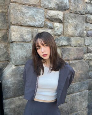 Alisa Sakamaki Instagram - 今日はとある場所に行ってきたよ〜

明日からの投稿でネタバレです☺️☺️☺️
お楽しみに！！！！🐜🐜🐜

#坂巻有紗 
#fyp 
#00
#fashion 
#コーデ 
#セットアップ 
#モノトーンコーデ