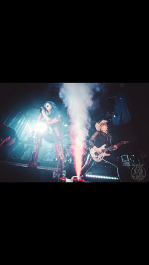 Alissa White-Gluz Instagram - The Queen Beast herself @alissawhitegluz graced the stage with us last night in Montréal 💙🌪️🐺 this was long overdue and so much fun to finally get to perform The Wolf You Feed together!! 

Outside of being someone I truly consider a great friend, Alissa has always been one of my absolute favorite vocalists and performers, and to share the stage together for the first time was incredibly inspiring 🙏🏻 grateful for these experiences! Hopefully this is the first time of many!

🎥 @marjohalle
Cover photo @mihaontour