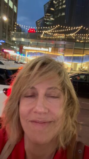 Alisyn Camerota Instagram - Look who’s anchoring the morning show today! See ya at 7am et. Ton of developing stories…
Happy 4th of July! @cnn