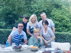 Alla Pugacheva Instagram - Любимые друзья всегда рядом.❤️