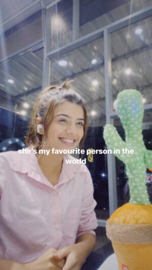 Alma Hussein Instagram - Imagine your bf making an edit for you on this audio 😭❤️ I mean no one edited it for me so I did it myself 😗 tag your man and ASK HIM TO MAKE A EDIT FOR YOU ON THIS GORGEOUS AUDIO 😭

#explore#explorepage#exploremore#recommended#trend#trending 

Audio credit- I saw this audio created by someone but unfortunately I can’t find their ID:(