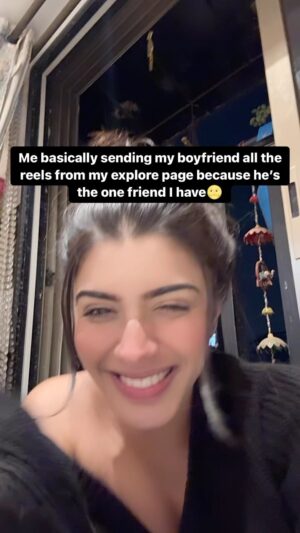 Alma Hussein Instagram - Now we both have the same feed👍🏻 send this to him😂😭
#explore#explorepage#exploremore#recommended#trending#trend