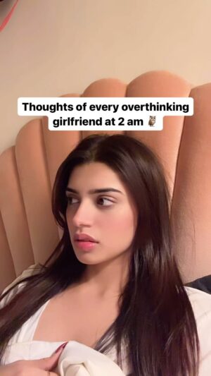 Alma Hussein Instagram - What is “gn” dude? Goodnight princess bola karo🥹 send this to him☺️☺️
#explore#explorepage#exploremore#recommended#trending#trend