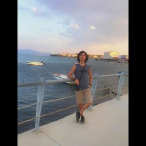 Alperen Efe Esmer Instagram - Güneş, kum ve deniz...☀️😎🏖️
#izmir #çandarlı #dikili #summer #aile #eğlence #summervibes #thisisit #vocation #candostlar