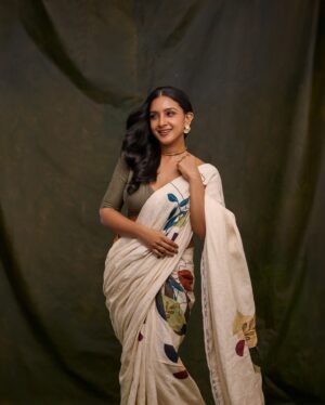 Alphy Panjikaran Instagram - ❣️❣️ 

@sreegeshvasan_makeupartist 
@plan.b.actions @jibinartist 
@vinny__francis