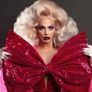 Alyssa Edwards Instagram - Now What Would Y’all Do If You Woke On Christmas Morning & Santa Done Left Y’all This.... 🌲 🎁 📸: @isthatjma #ABHxAlyssaEdwards #ABH #anastasiabeverlyhills 👗 @mindylamour 
#Queen #DancingQueen #TonguePopTheHalls #Drag #Holidays #tistheseason
