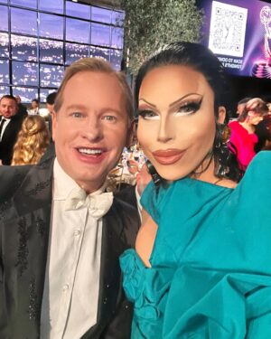 Alyssa Hunter Instagram - 74th Emmy’s Awards 2022.✨🎬🏆 

Wow what a magical and beautiful night I experienced last night, I never imagined stepping on, much less being nominated for the Emmy’s with my cast. Thank you once again @rupaulsdragrace for changing my life. To the @televisionacad Thanks for the nomination and for a wonderful night. 

🪡: @wmurphyofficial 
✨: @fabiandelafuentes 
👠: @defe83 
💇🏼‍♀️: @dougoconnell13 
💅🏼: @nailsdreams_20 

#emmyawards #DragRace #rupaulsdragrace #emmys2022 #AlyssaHunter #RedCarpet #Glam #emmynominee #couturefashion