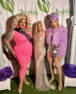 Alyssa Hunter Instagram - BLOOMING IN LAVENDER! 💜🌸🪻🌷

Category Is: “I Can Buy myself Flowers” 

#SpringHasSprungLook✨
Special guest at the Coronation of the new Miss Orlando Babalu 2024 @babalunationalsystem. Thank You @kidamandersonofficial For having me and for a wonderful Weekend in Orlando. I Love You all.💐

🪡Base: @flowers_nahara 
🔨Styled: @thealyssahunter 
💇🏼‍♀️Hair: @luova.wigs 

#Lavender #flowers #Spring #Costume #Drag #rupaulsdragrace #Superstar #Fashion #creativity #tattoo #loreen #lavenderhair #DragRace #Allstars #Primavera